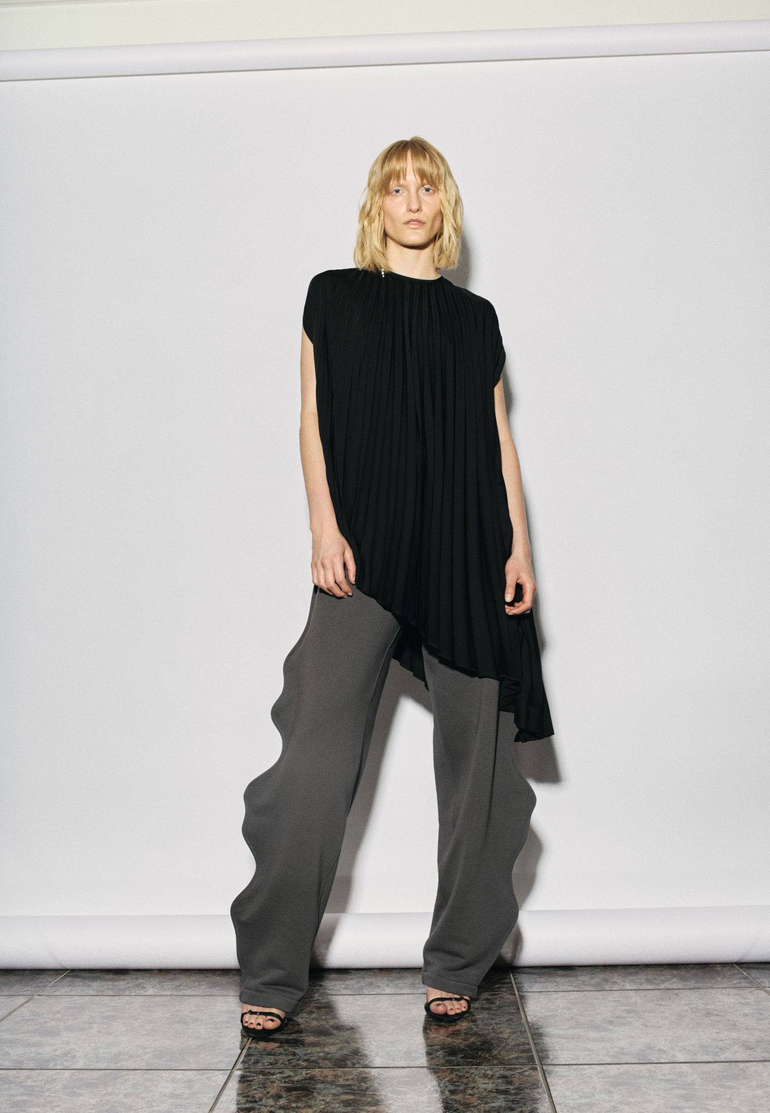 trousers-wispa-fleece-gray-marios-hp-2