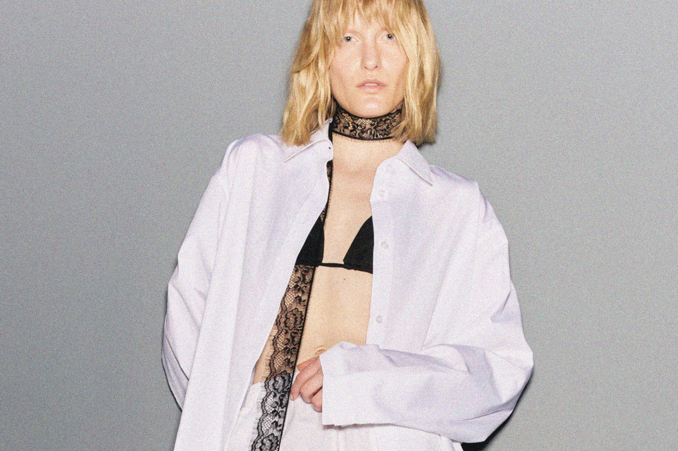 marios-white-shirt-2-hp