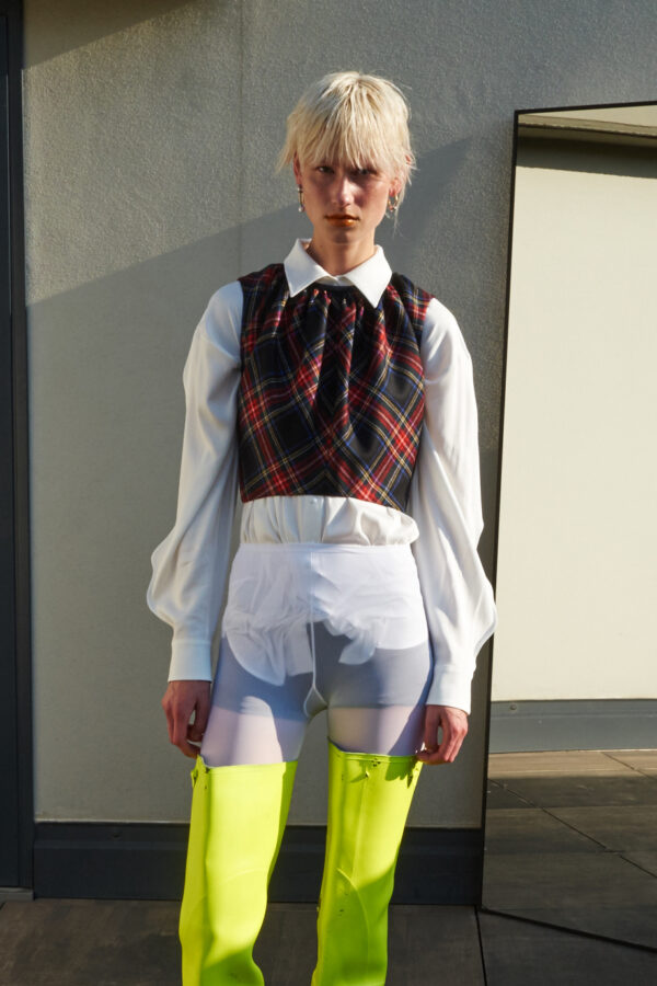 marios top baloon cropped tartan black